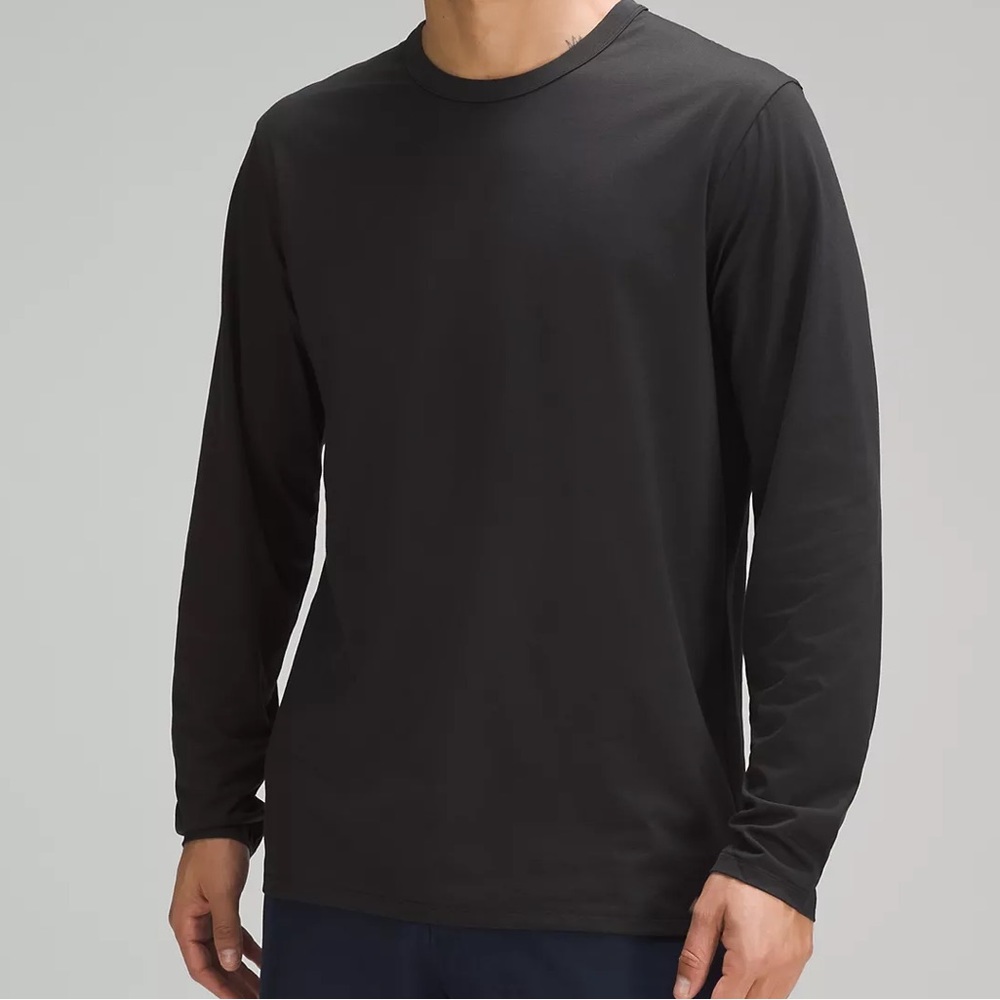 Lululemon medium men’s five year long sleeve shirt. NWT.